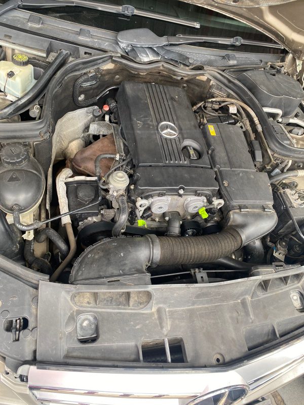 Mercedes-Benz C200 (2008) - Image 8