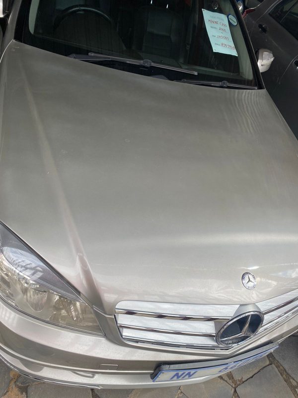 Mercedes-Benz C200 (2008) - Image 2