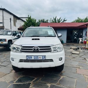 Toyota Fortuner 3.0D4D (2010)